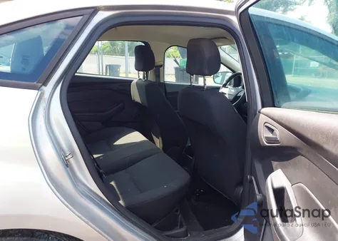 2017 Ford Focus S из США, поврежденный, VIN 1FADP3E23HL279226